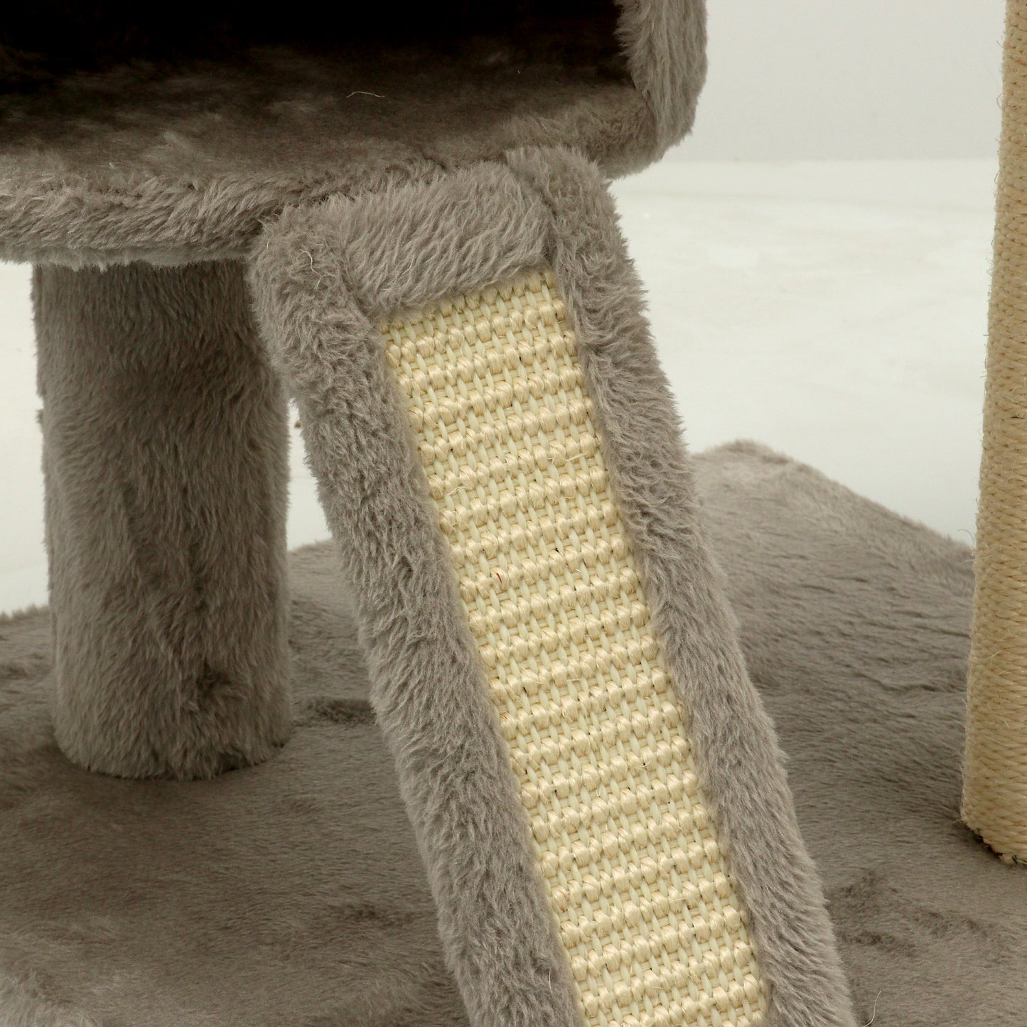 Kloremøbel Bosse -kiipeilypuu kissalle 110 cm, harmaa/beige